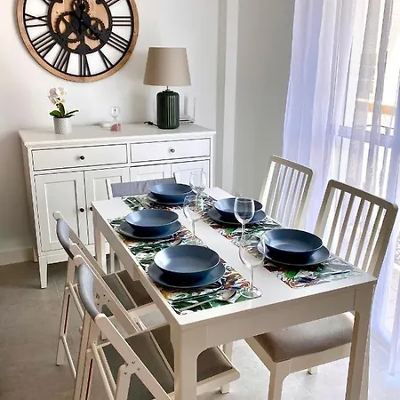 Luz De Conil Aire Acondicionado Y Wifi -solo Familias O Pareja- No Aceptamos Grupos- Conil De La Frontera