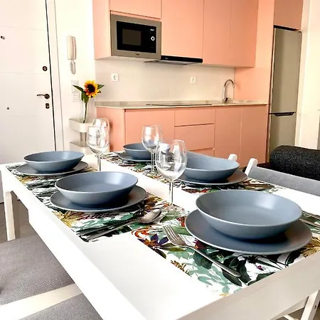 Luz De Conil Aire Acondicionado Y Wifi -solo Familias Y Parejas- Apartamento *