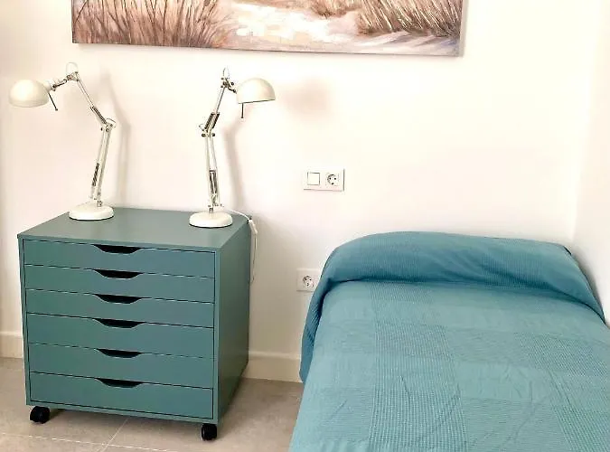 Apartament Luz De Conil Calefaccion Y Wifi -solo Familias O Pareja- No Aceptamos Grupos-