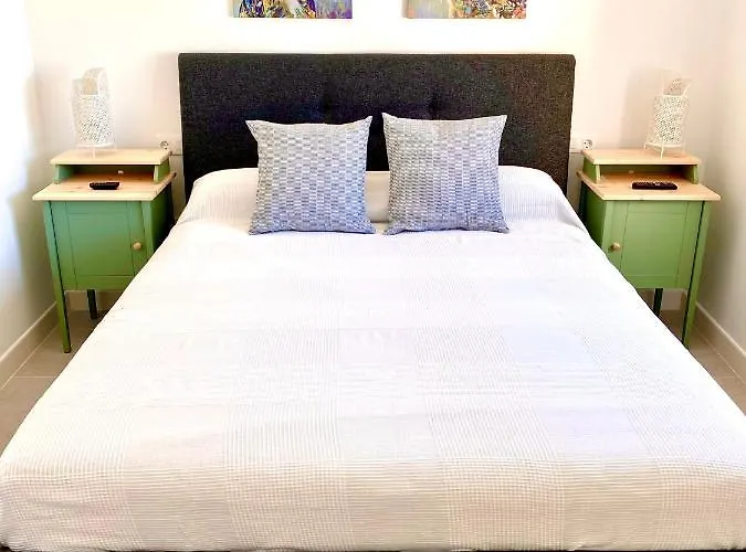 Apartamento Luz De Conil Calefacción Y Wifi -solo Familias O Pareja- No Aceptamos Grupos- *