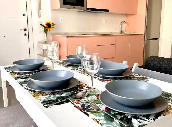 Luz De Conil Calefacción Y Wifi -solo Familias O Pareja- No Aceptamos Grupos- Apartamento *